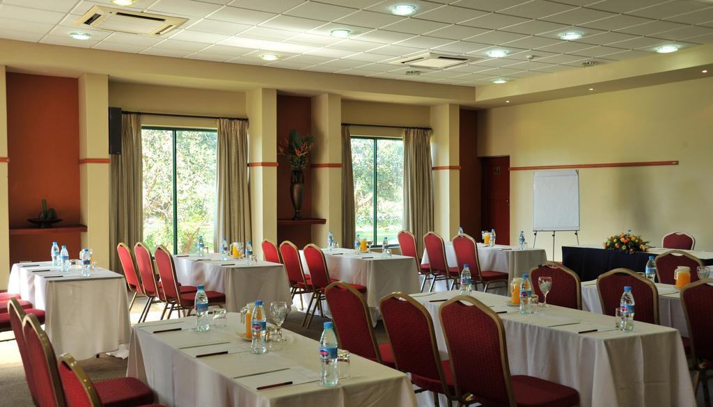 M'Kango Golfview Hotel Lusaka Exterior foto